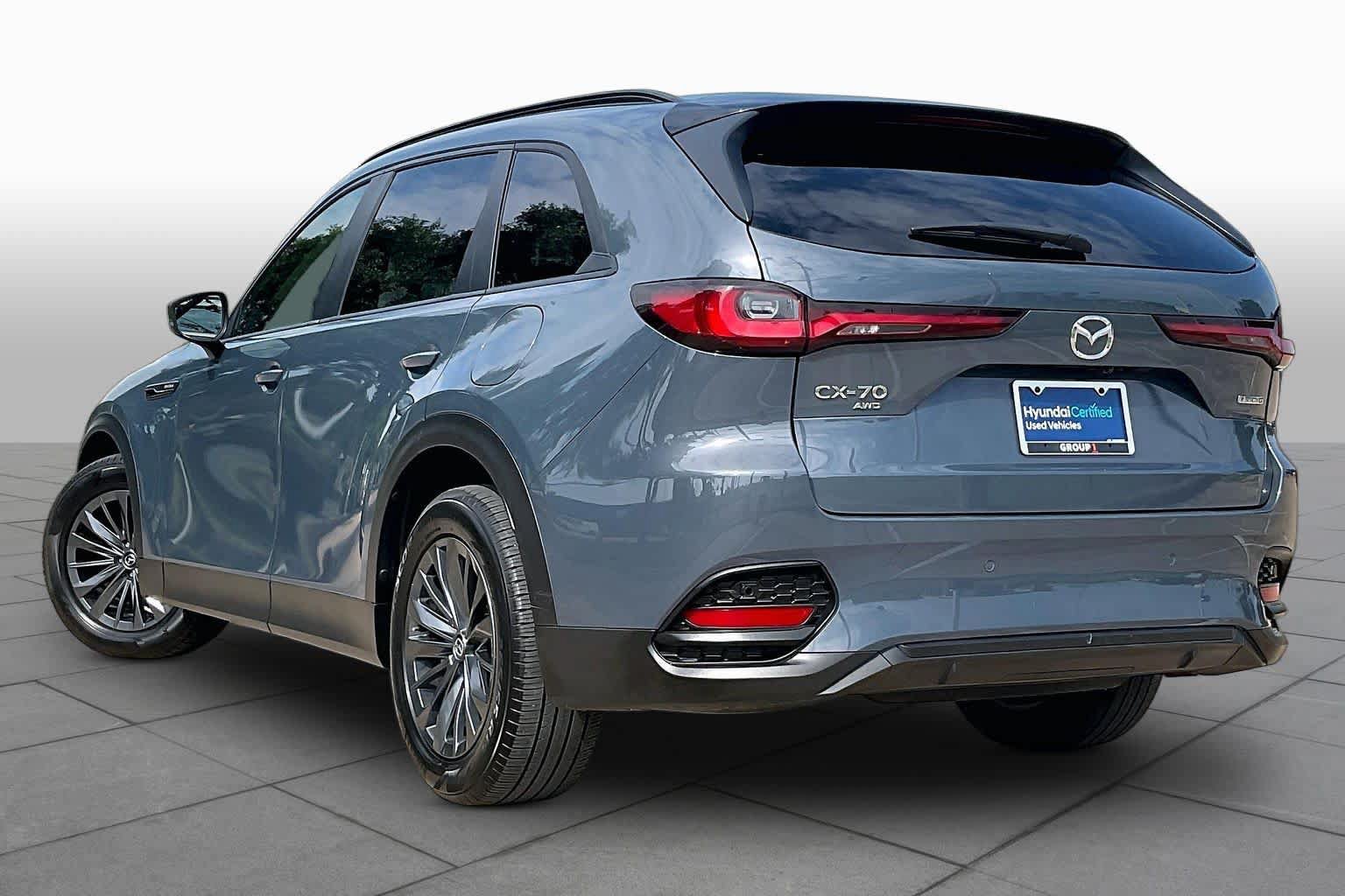 Used 2025 MAZDA CX-70 3.3 Turbo w/ Preferred Package AWD/4WD image 12