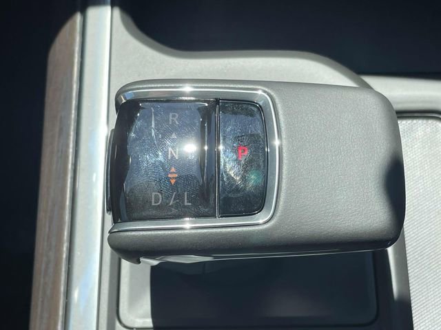 New 2026 GMC Sierra 1500 SLT w/ SLT Convenience Package image 17