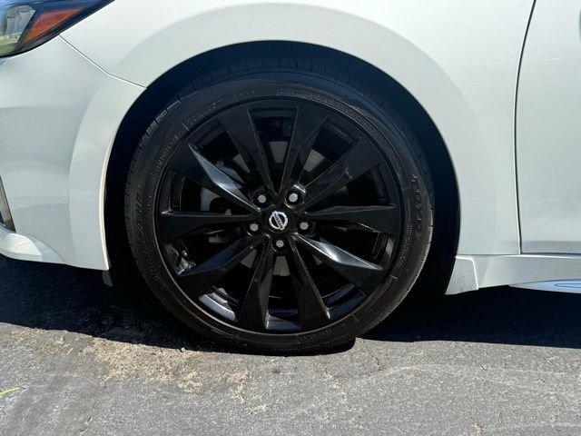 Used 2021 Nissan Maxima SR w/ Sport Mat Group image 30