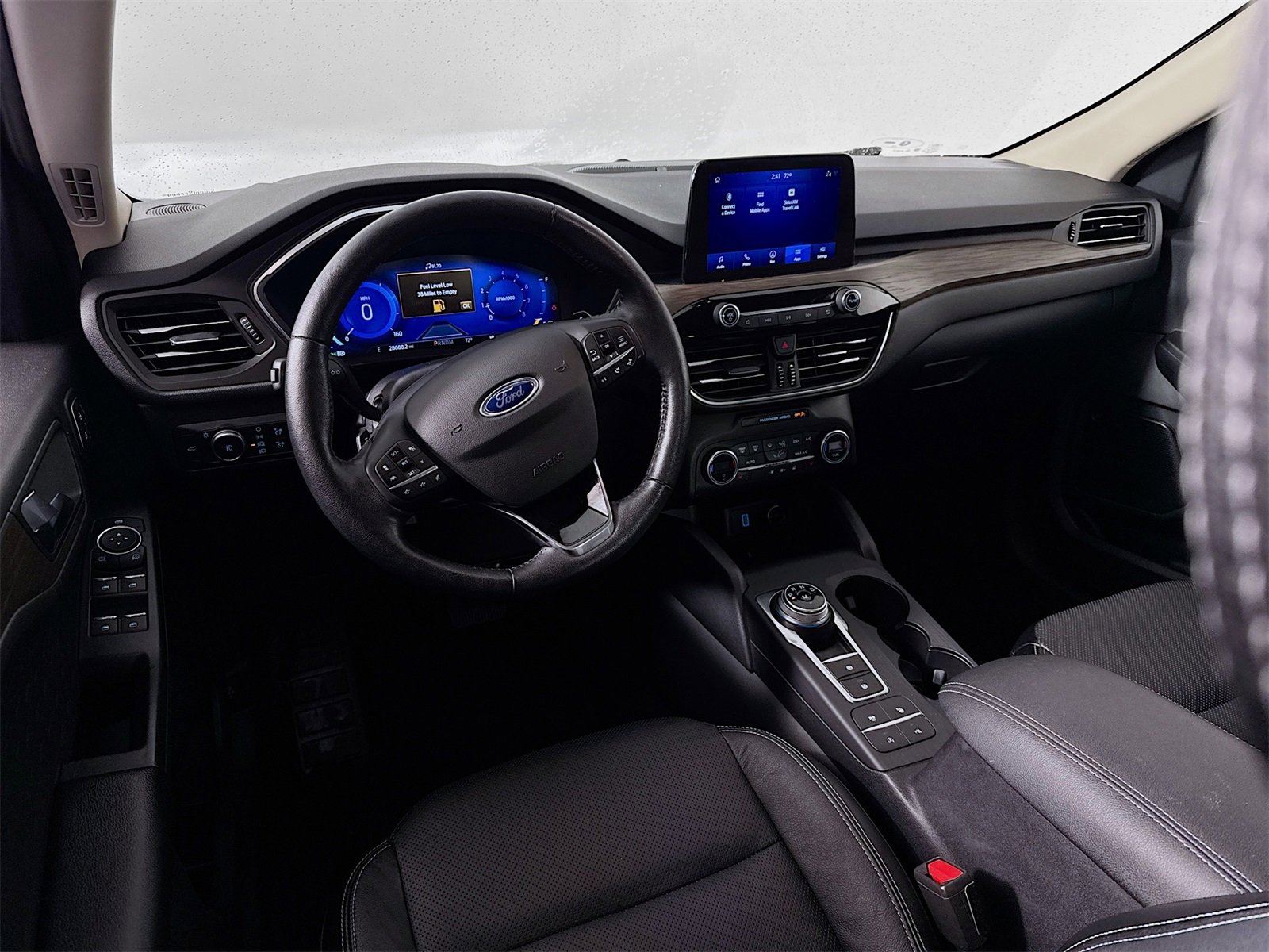 Used 2020 Ford Escape Titanium image 19