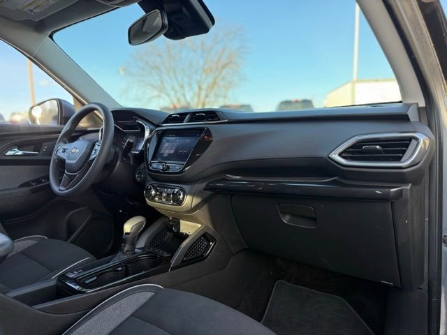 Used 2022 Chevrolet TrailBlazer LT w/ Convenience Package image 15