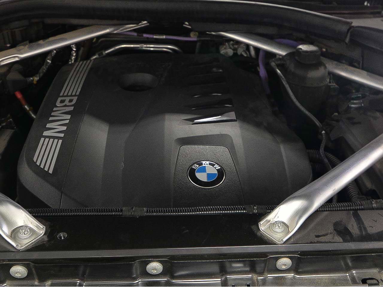 Certified 2024 BMW X7 xDrive40i w/ M Sport Package image 18