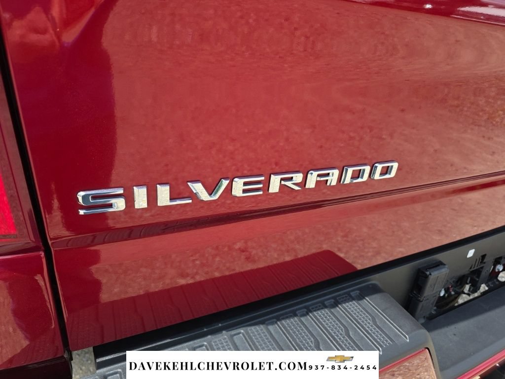 Used 2024 Chevrolet Silverado 1500 High Country w/ Technology Package AWD/4WD image 13