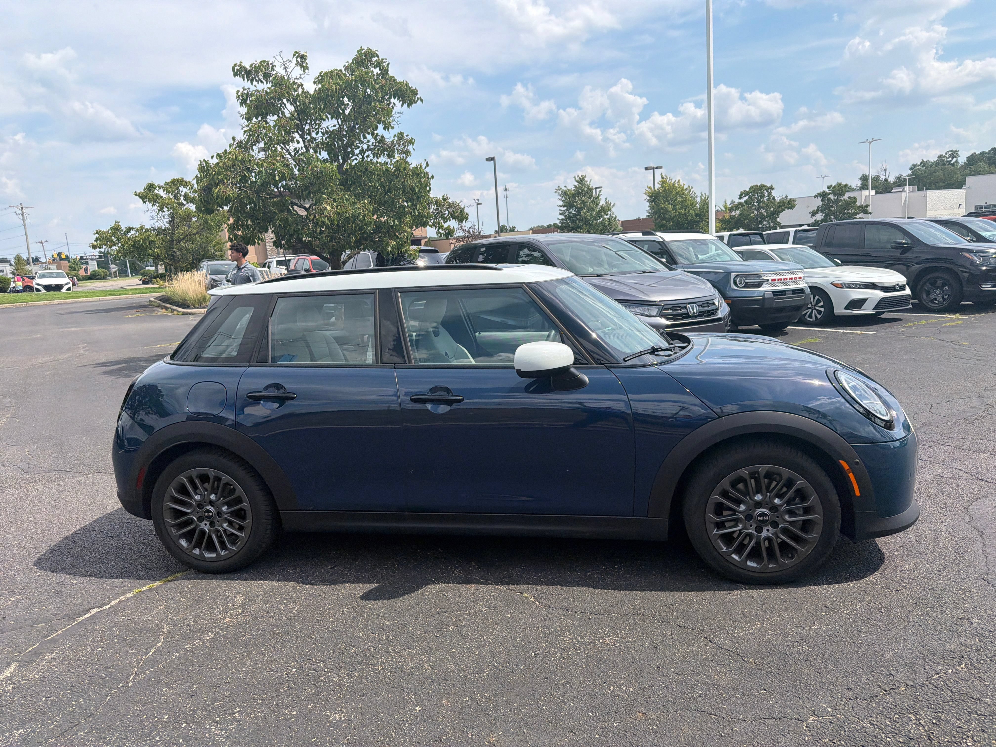Used 2025 MINI Cooper S FWD image 22