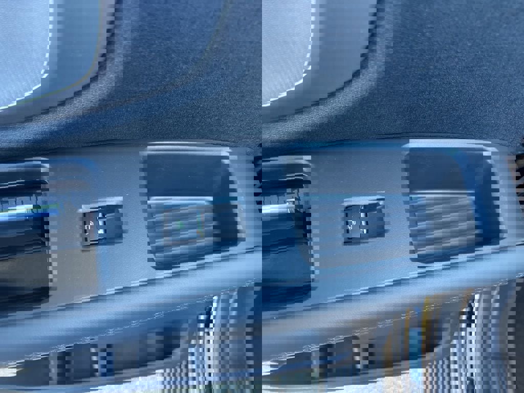 New 2026 Ford Expedition Active image 17