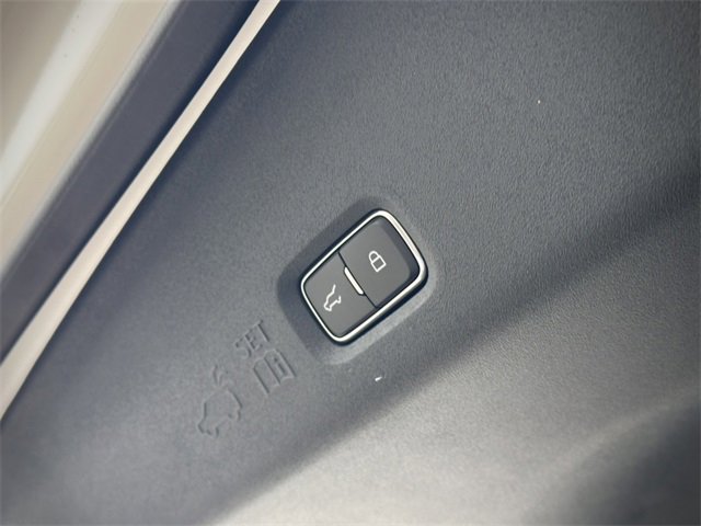 New 2025 Lincoln Navigator Black Label image 12