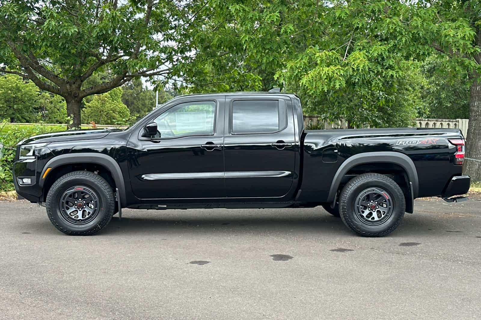 New 2026 Nissan Frontier PRO-4X w/ Tow Package AWD/4WD image 5
