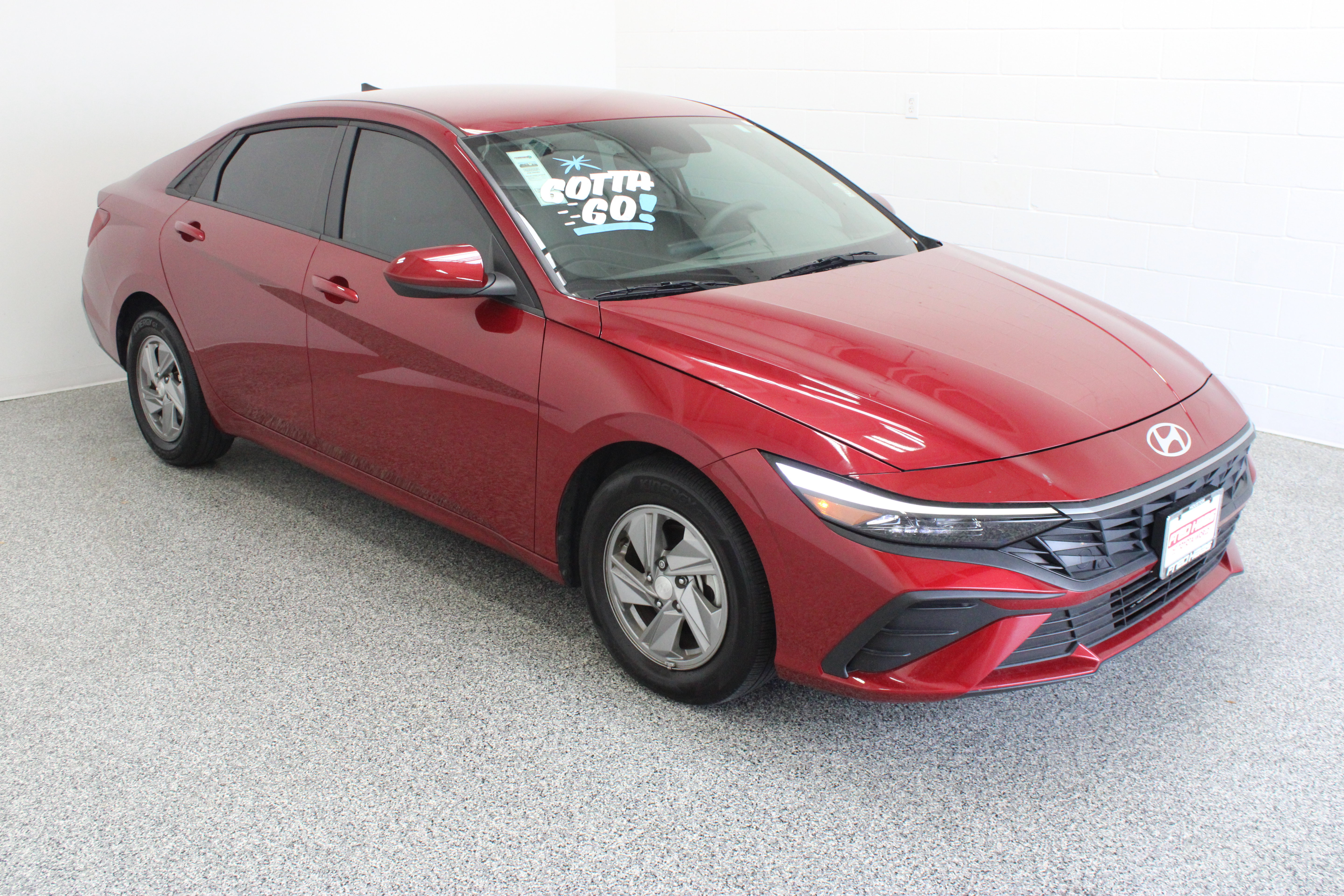 Used 2025 Hyundai Elantra SE FWD image 4