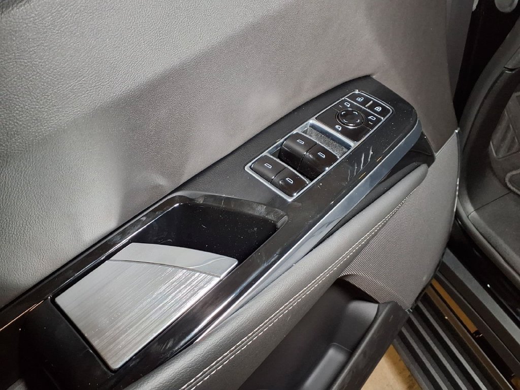 New 2026 Cadillac Escalade Sport AWD/4WD image 10