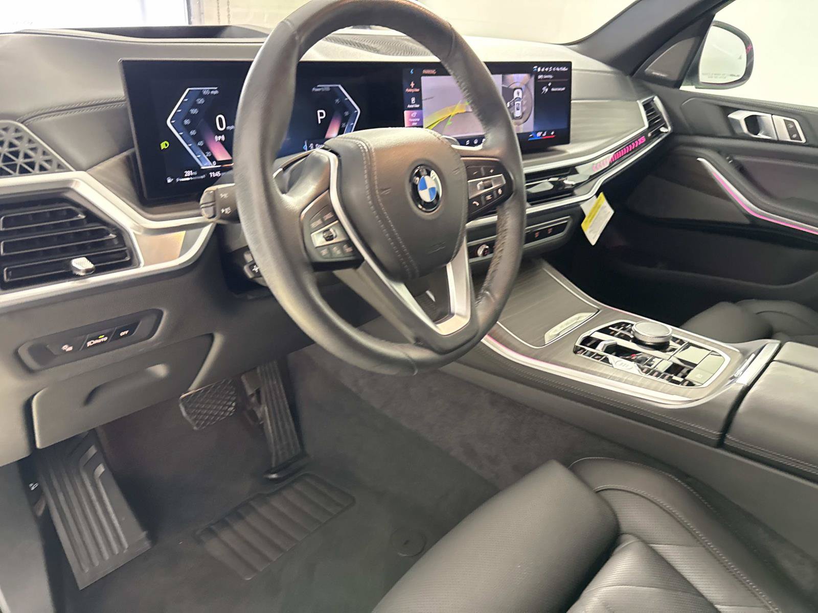 Used 2024 BMW X5 sDrive40i w/ Premium Package RWD image 21