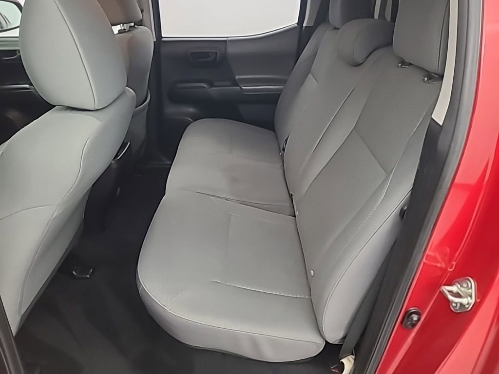 Used 2016 Toyota Tacoma SR image 19