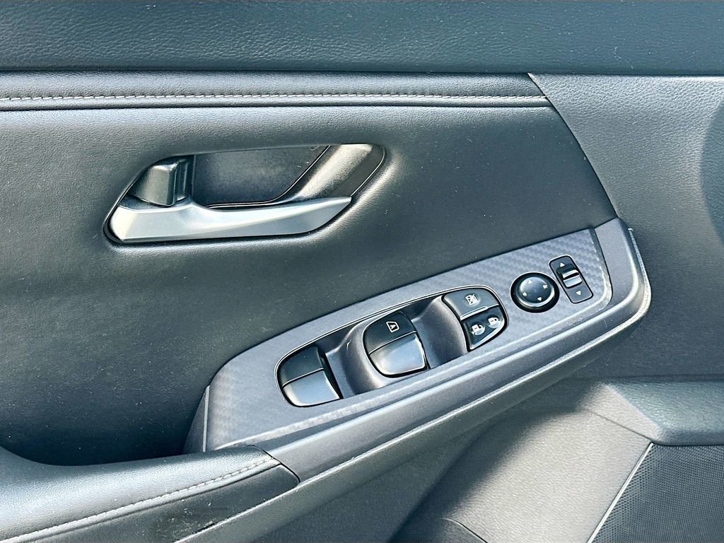Used 2023 Nissan Sentra S image 24
