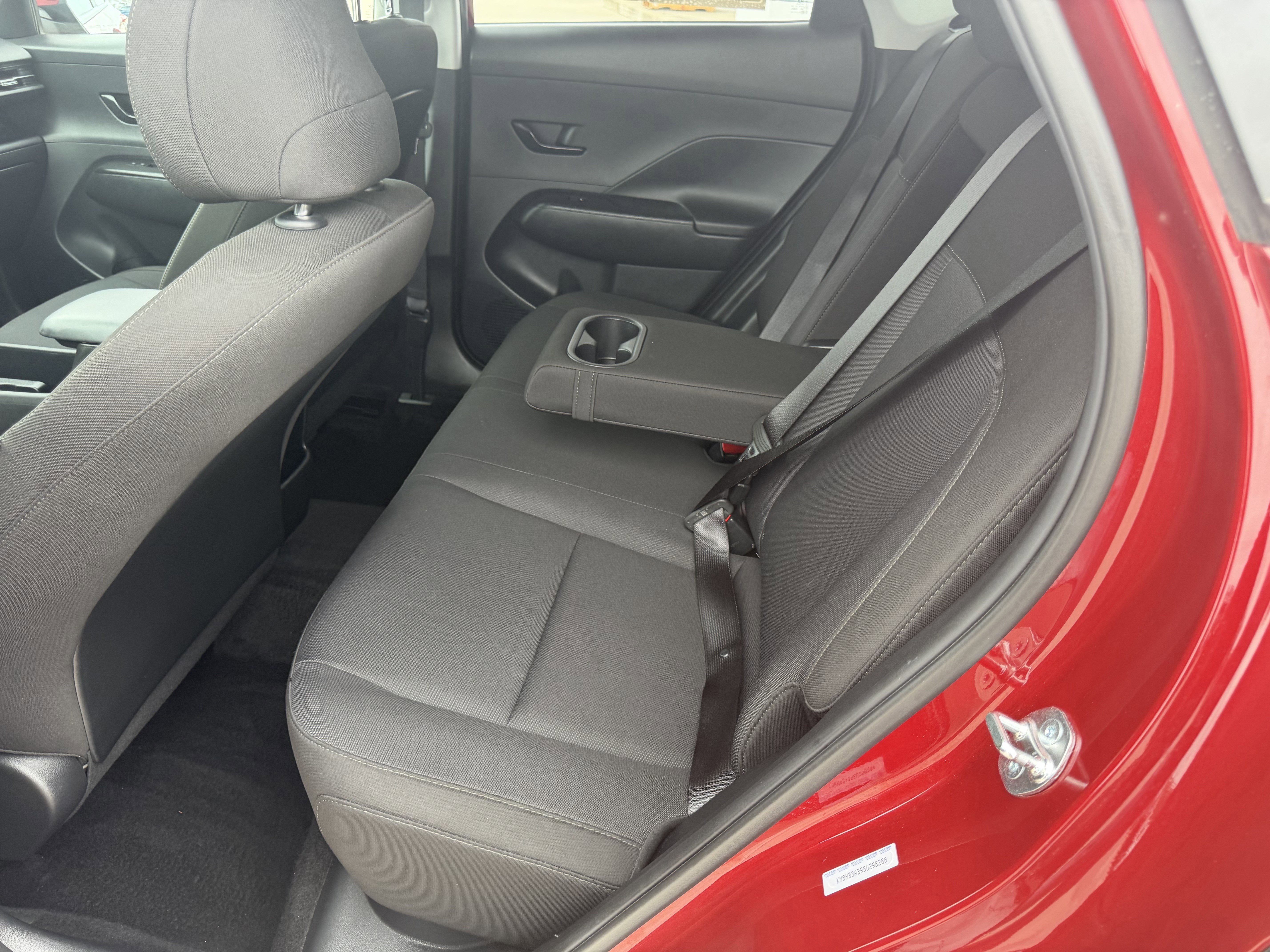 Used 2025 Hyundai Kona SEL FWD image 28