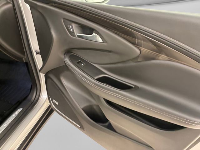 Used 2019 Buick Envision Premium AWD/4WD image 15