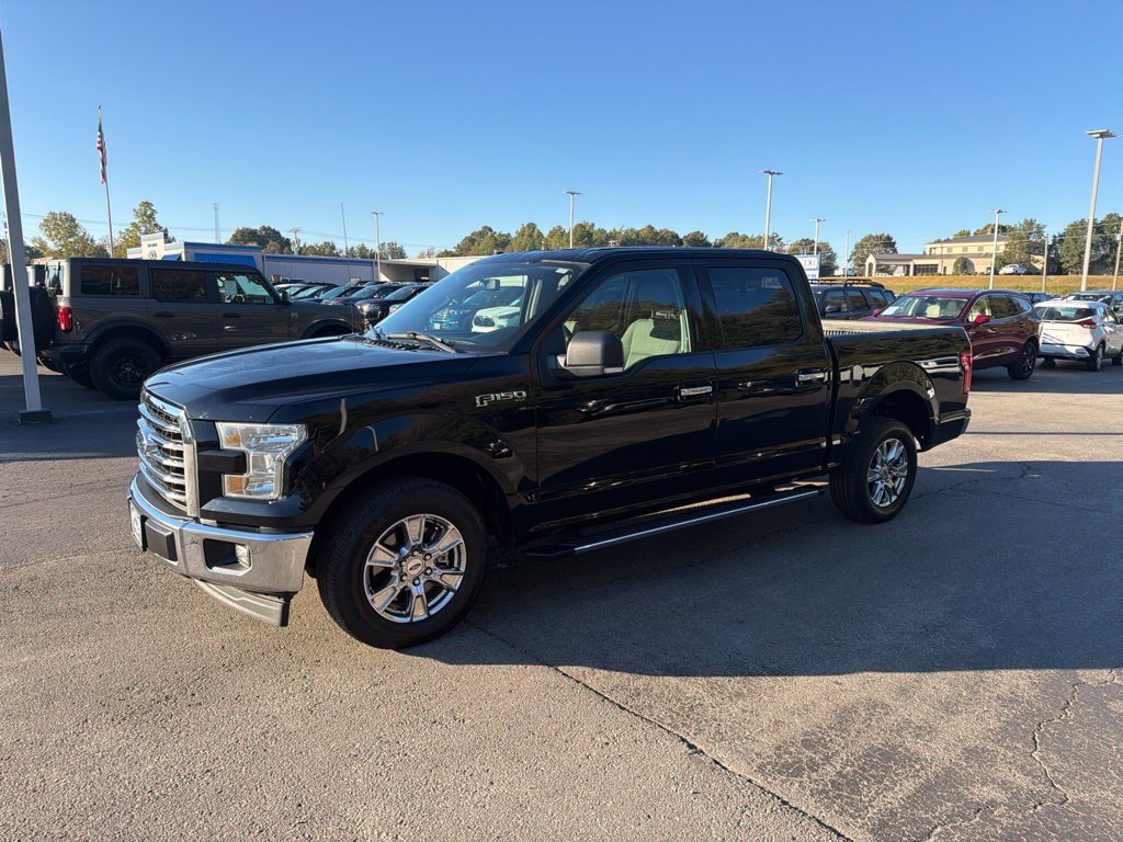 Used 2017 Ford F150 XLT w/ Equipment Group 302A Luxury RWD image 7