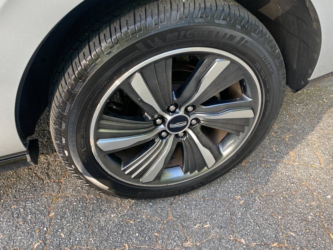 Used 2019 Lincoln Navigator Reserve AWD/4WD image 9