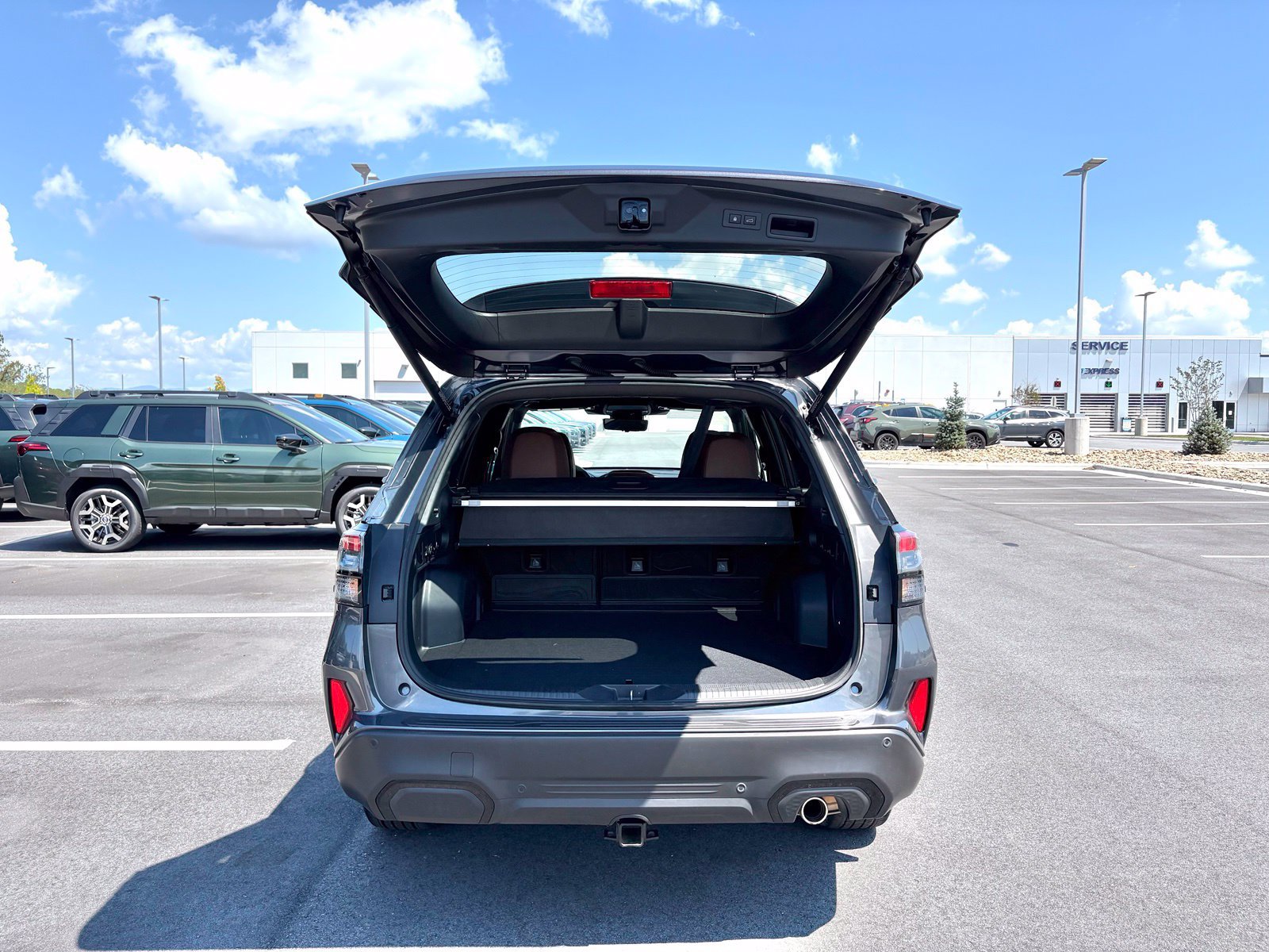 Certified 2025 Subaru Forester Touring w/ Popular Package - Touring AWD/4WD image 9