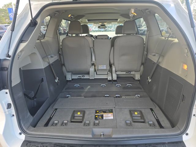 Used 2019 Toyota Sienna XLE Premium image 23