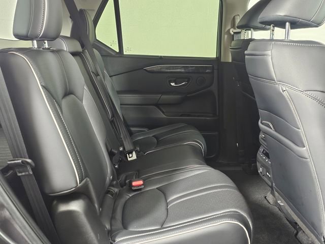 Used 2023 Honda Pilot Elite image 13