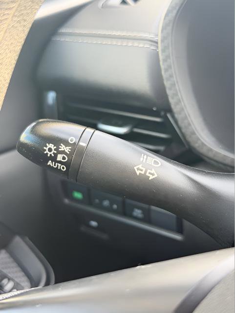 Used 2024 Nissan Sentra SV image 25