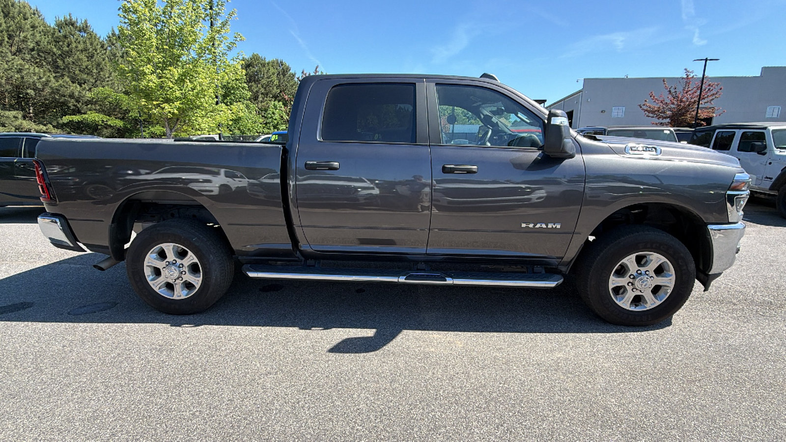 Certified 2025 RAM 2500 Big Horn AWD/4WD image 7
