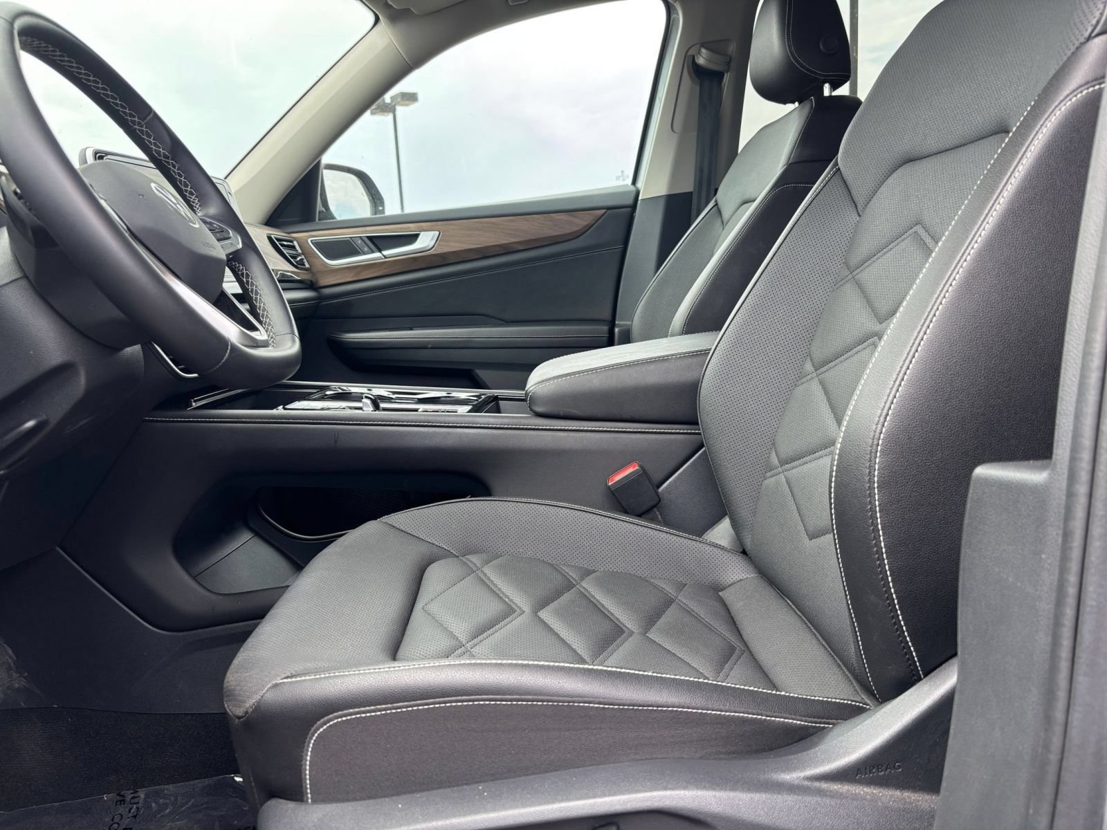Used 2026 Volkswagen Atlas SE AWD/4WD image 28