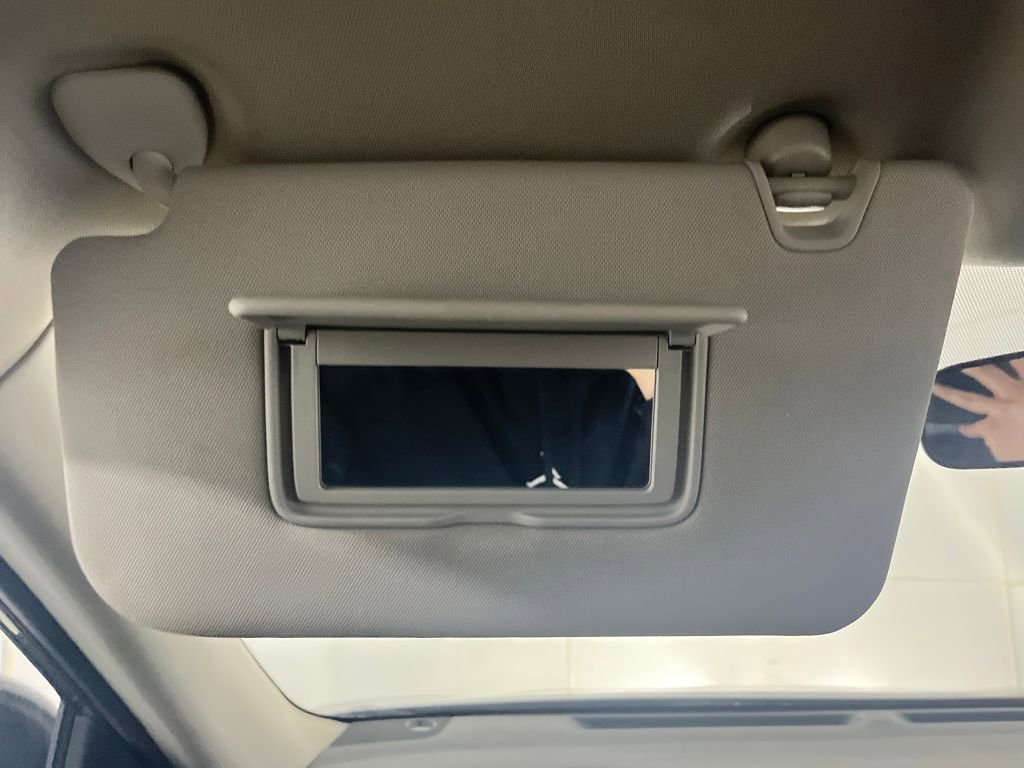 Used 2019 Nissan Rogue S image 77