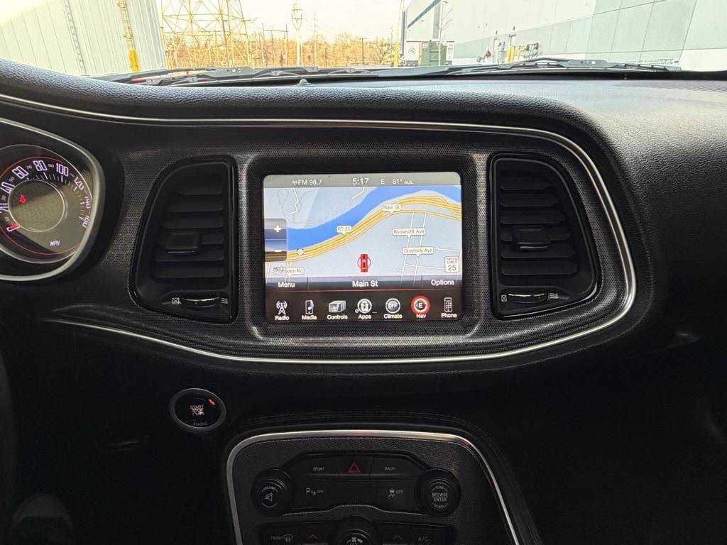Used 2016 Dodge Challenger SXT Plus image 29