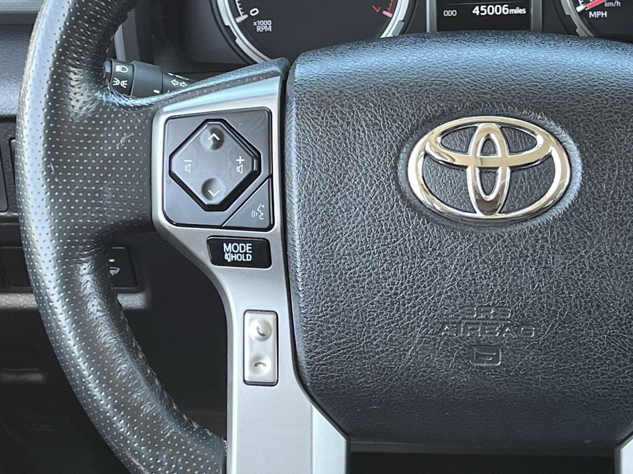 Used 2023 Toyota 4Runner Limited AWD/4WD image 12