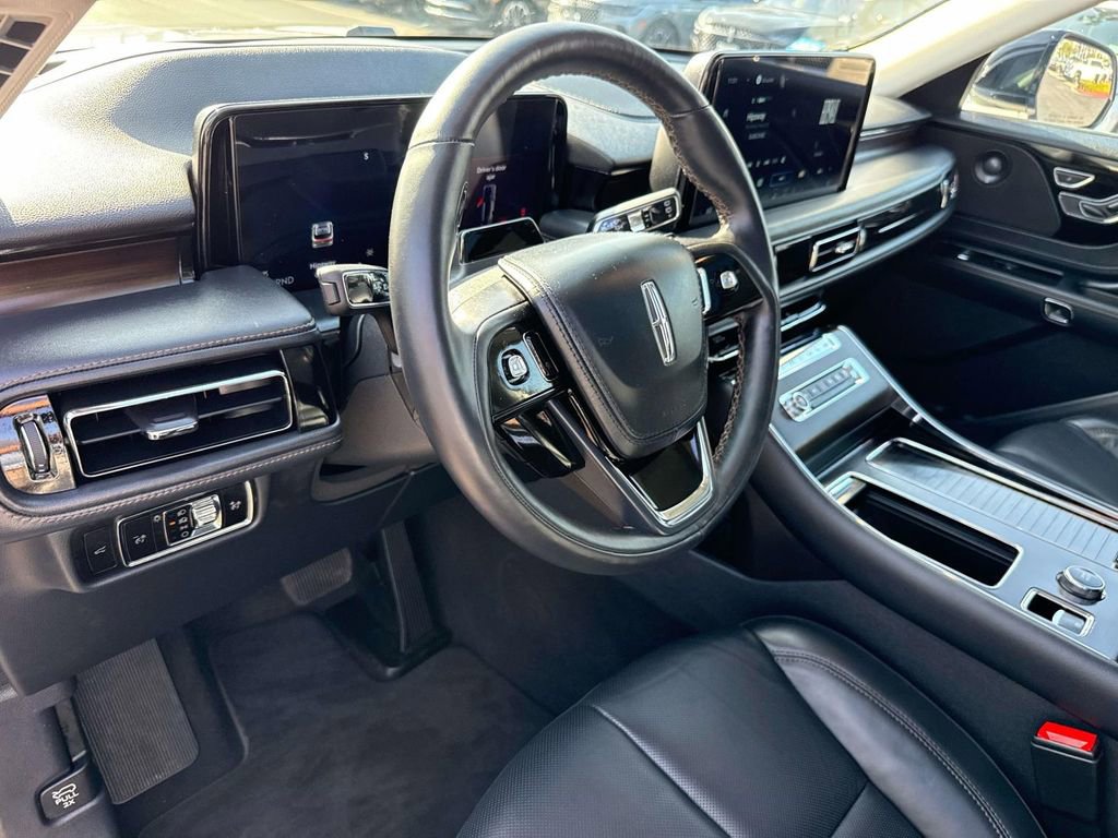 Used 2025 Lincoln Aviator Reserve image 26