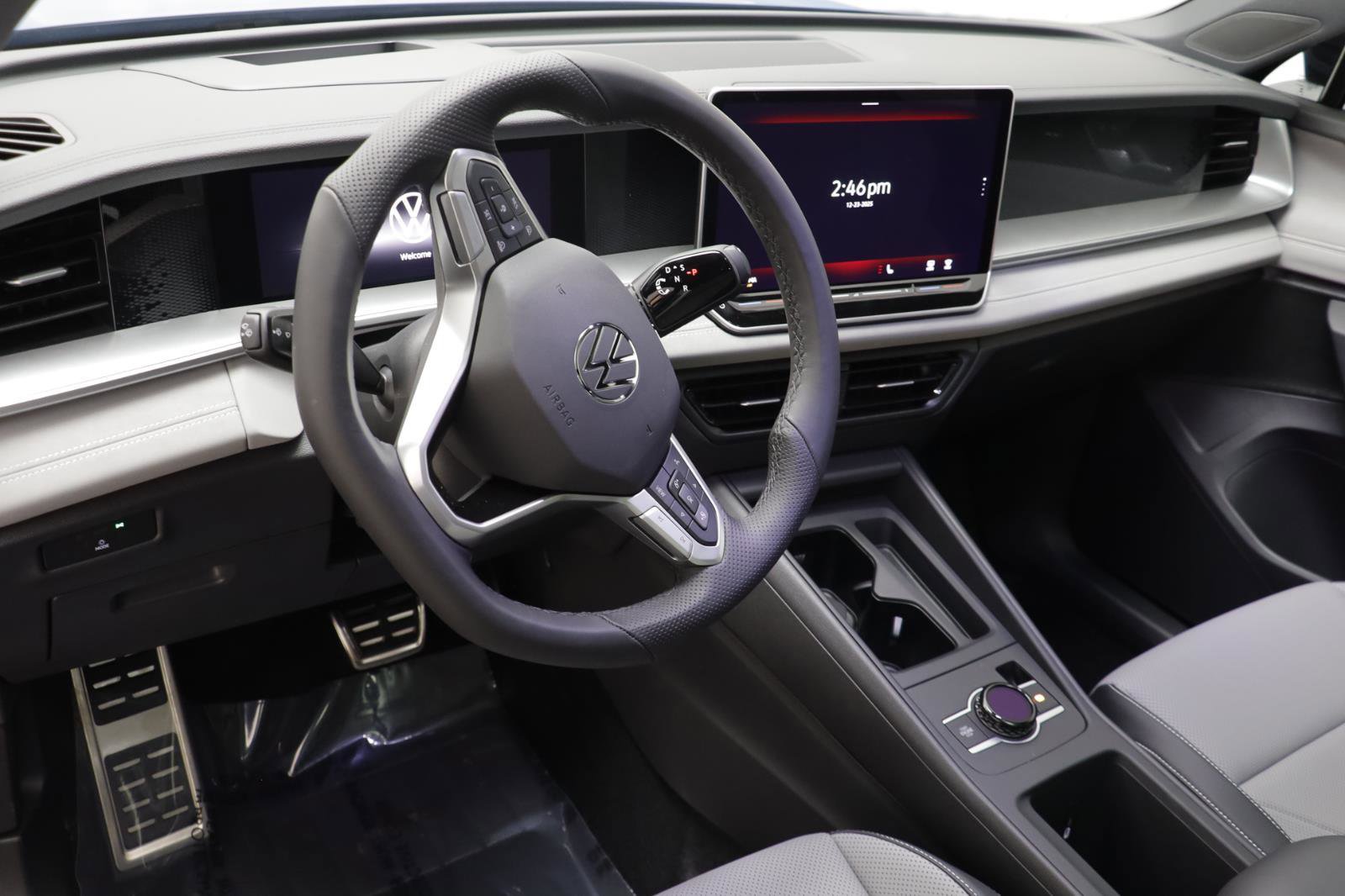 New 2026 Volkswagen Tiguan SE R-Line image 7