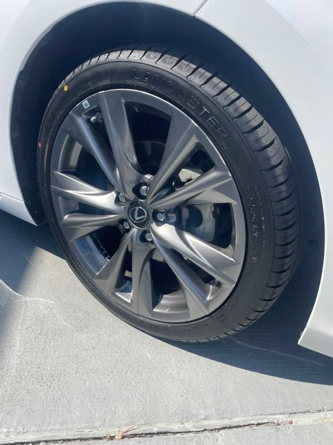 Used 2021 Lexus ES 350 F Sport w/ Accessory Package FWD image 4