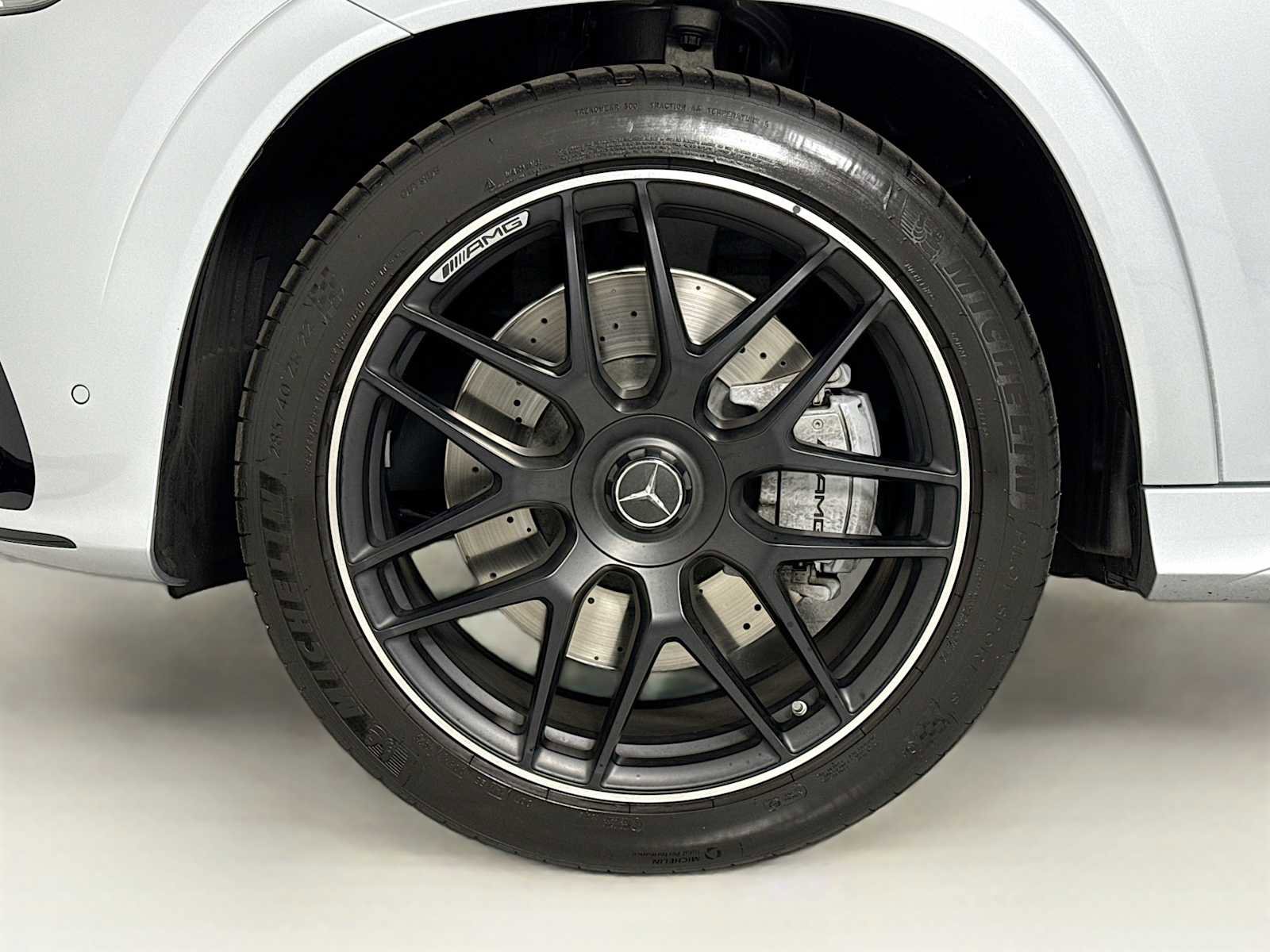 Used 2024 Mercedes-Benz GLE 53 AMG 4MATIC image 32