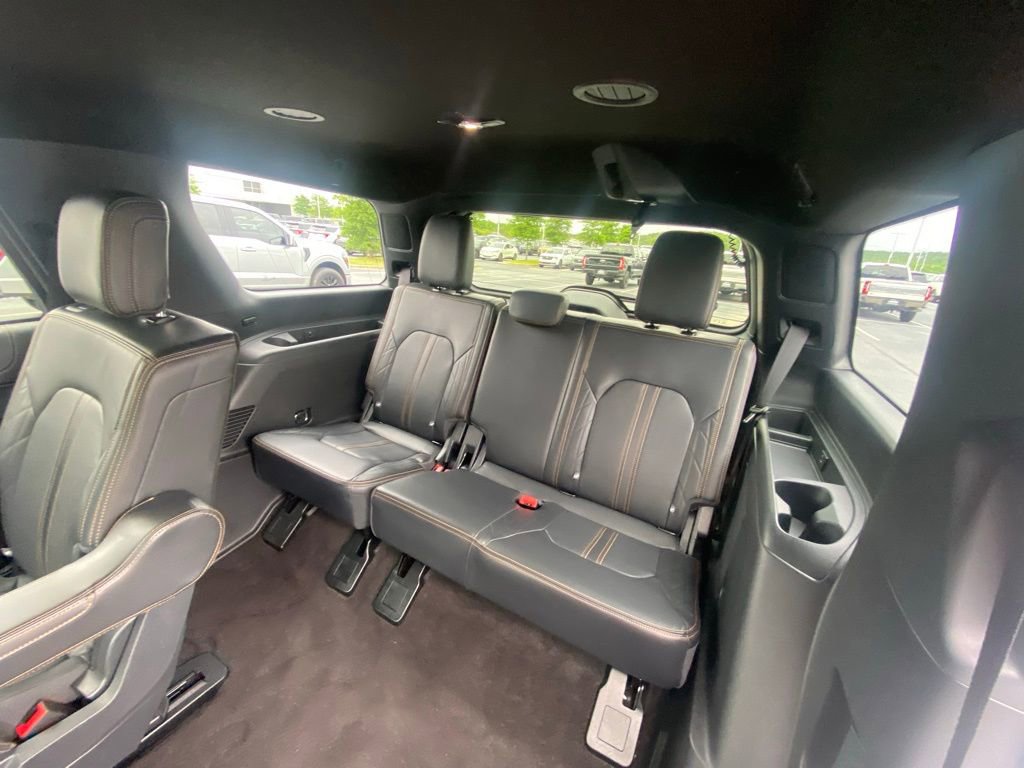 Certified 2023 Ford Expedition Platinum AWD/4WD image 28