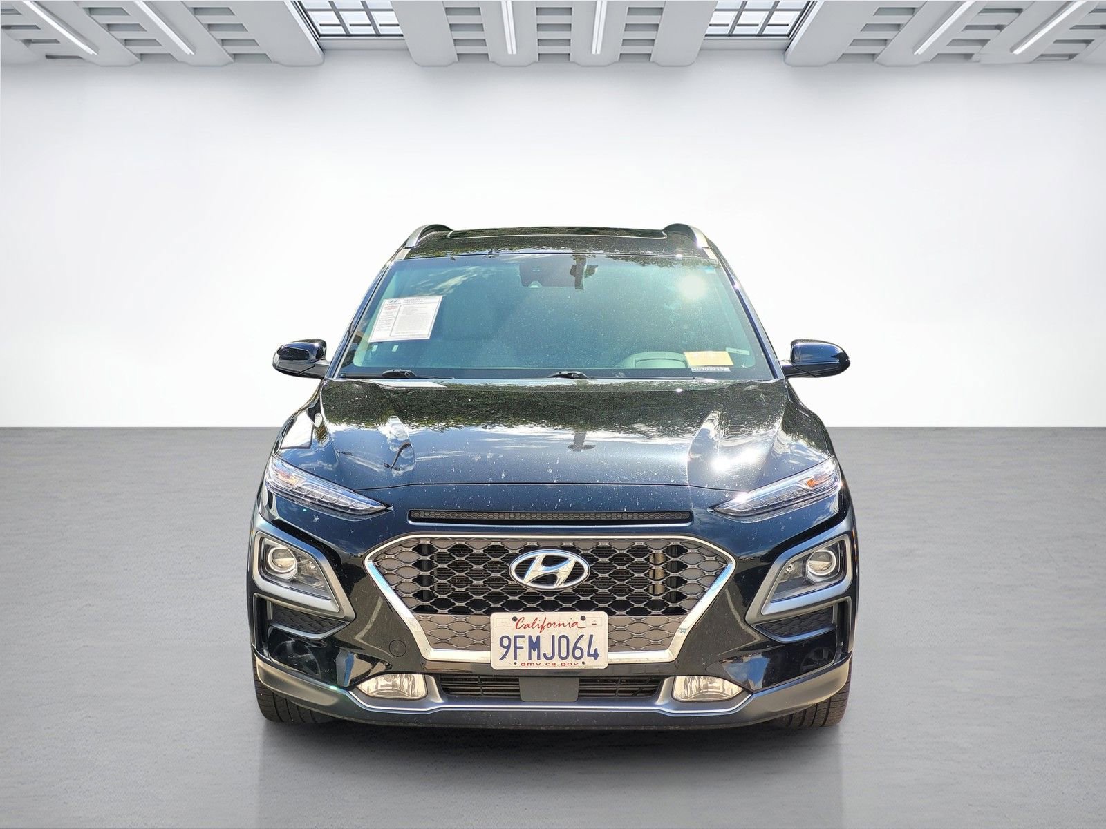 Certified 2021 Hyundai Kona Ultimate AWD/4WD image 2