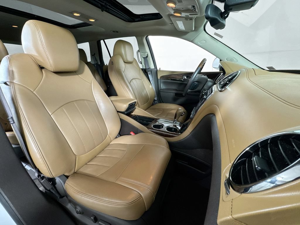 Used 2017 Buick Enclave Leather AWD/4WD image 31