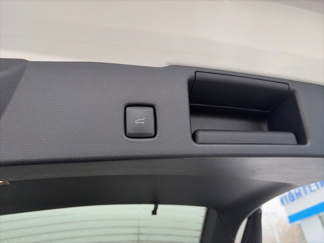 Used 2022 Ford Escape SEL image 9