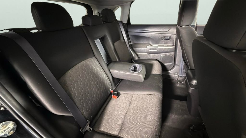 Used 2021 Mitsubishi Outlander Sport SE image 46