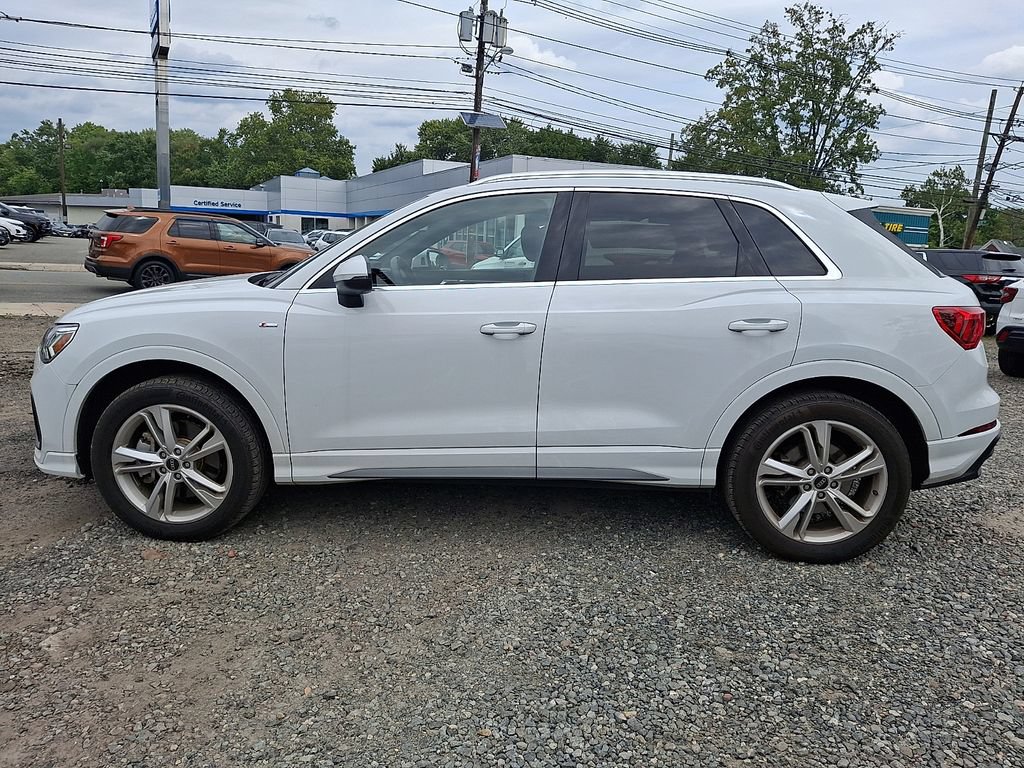 Used 2024 Audi Q3 2.0T Premium AWD/4WD image 4