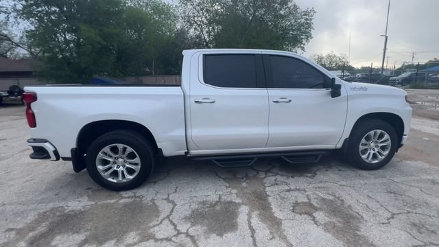 Used 2022 Chevrolet Silverado 1500 High Country w/ Technology Package AWD/4WD image 9