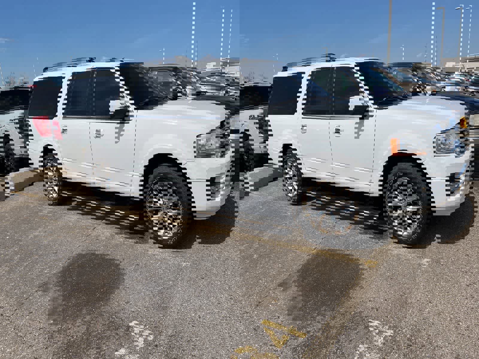 Used 2015 Ford Expedition EL Limited w/ Equipment Group 301A image 17