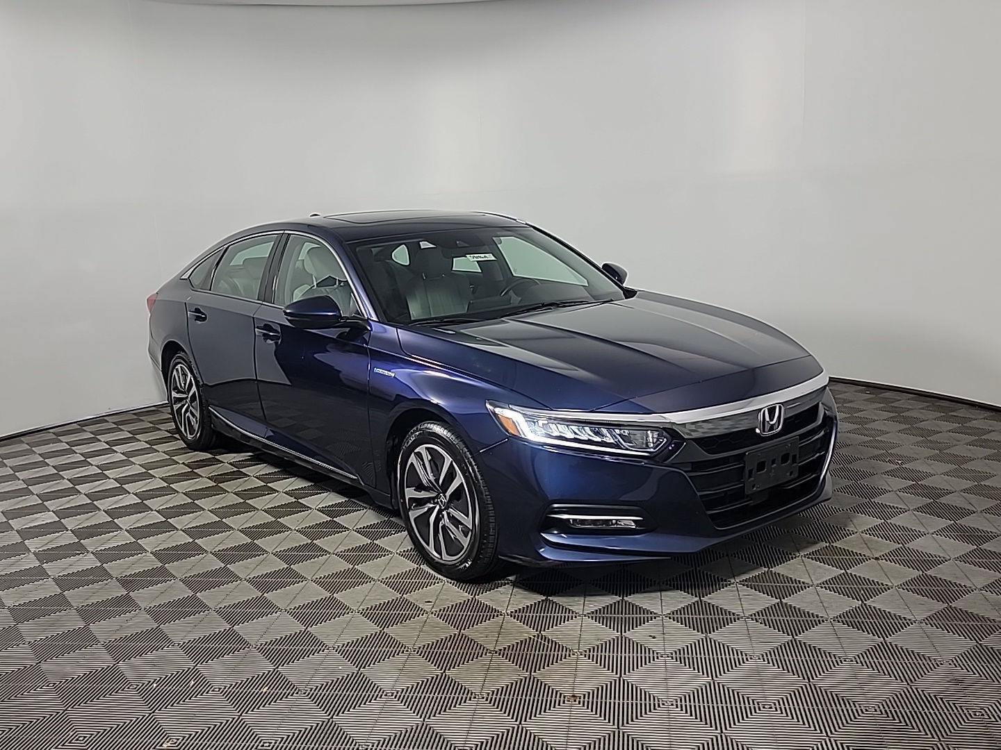 Certified 2020 Honda Accord EX-L image 1
