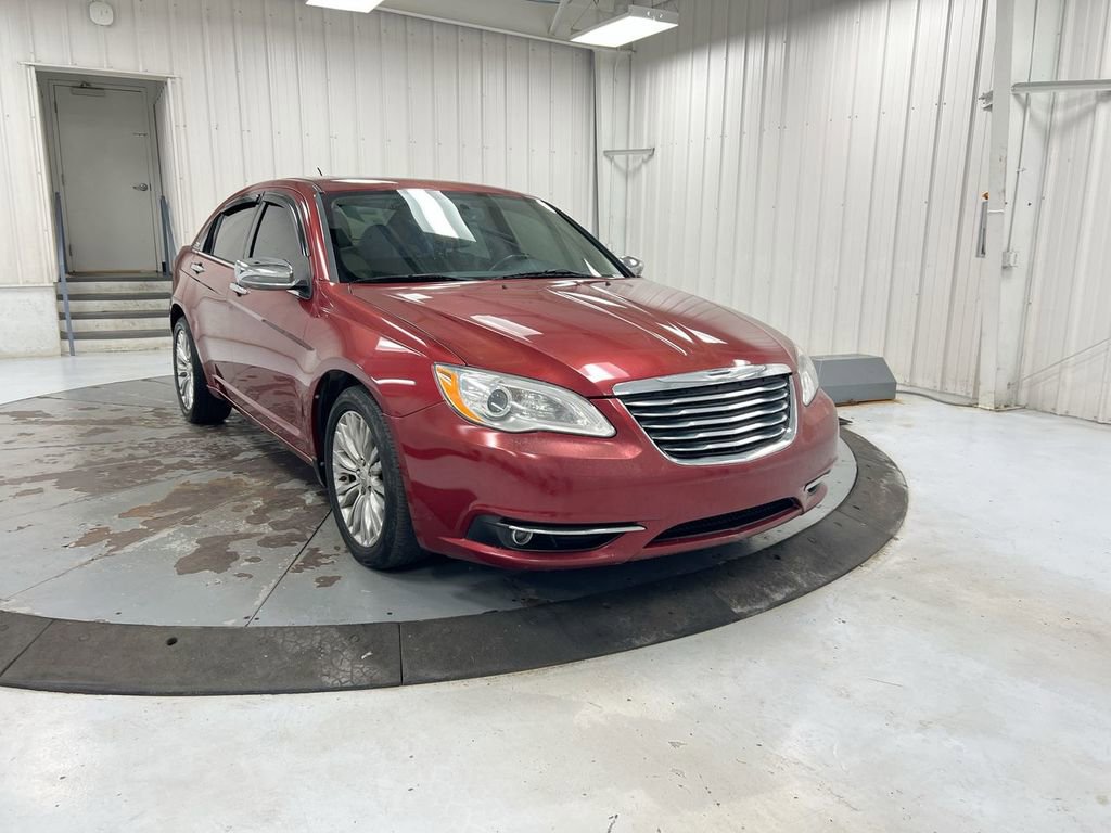 Used 2013 Chrysler 200 Limited w/ Sun/Sound Group FWD image 10