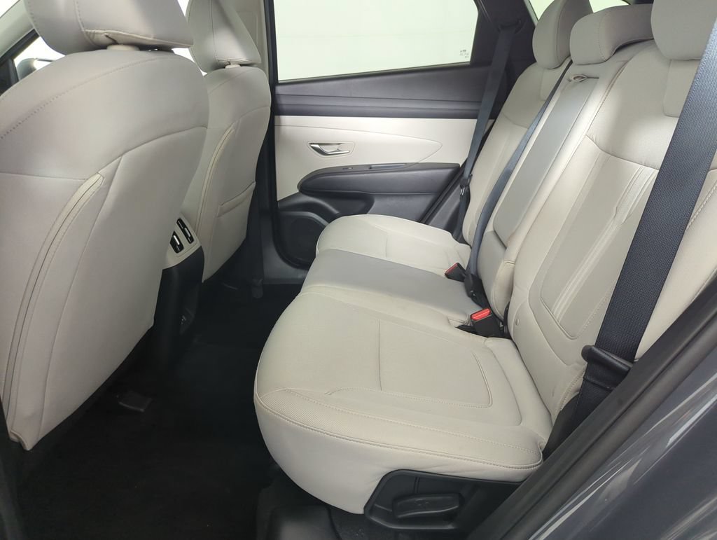 Used 2025 Hyundai Tucson SEL FWD image 20