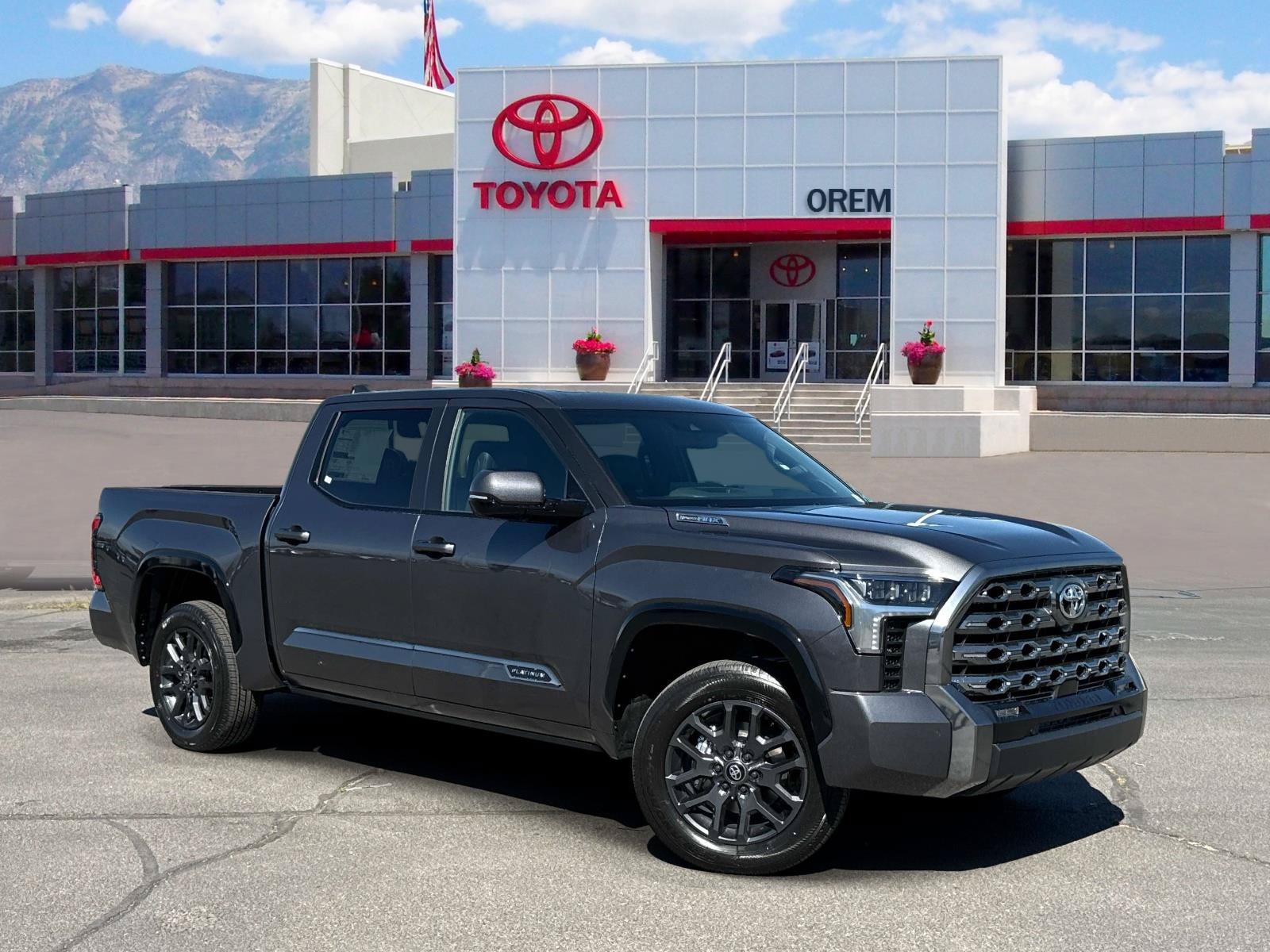 New 2026 Toyota Tundra Platinum w/ Tow Tech Package