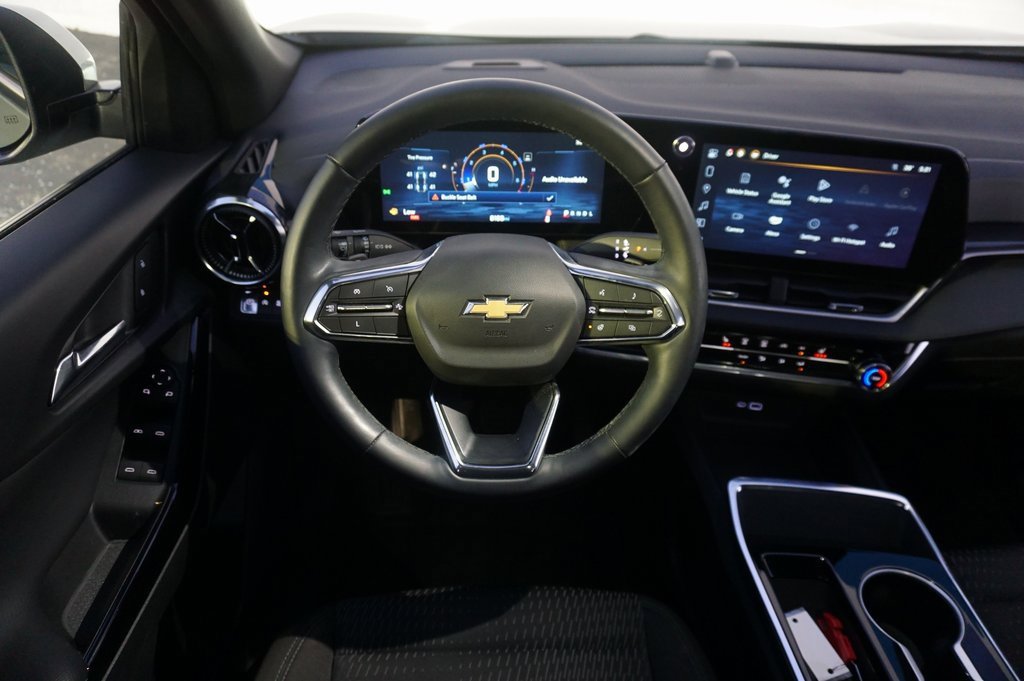 Certified 2025 Chevrolet Equinox LT w/ Safety and Technology Package image 12