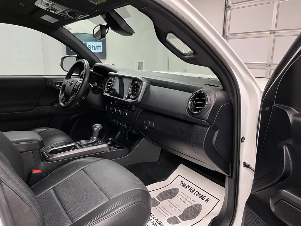 Used 2021 Toyota Tacoma TRD Off-Road w/ Technology Package AWD/4WD image 55
