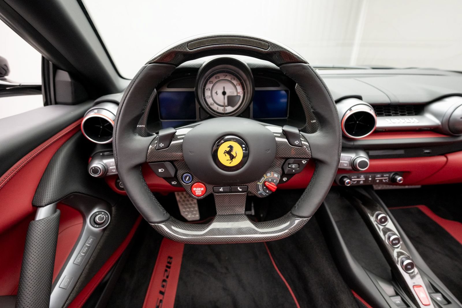 Used 2022 Ferrari 812 GTS RWD image 22