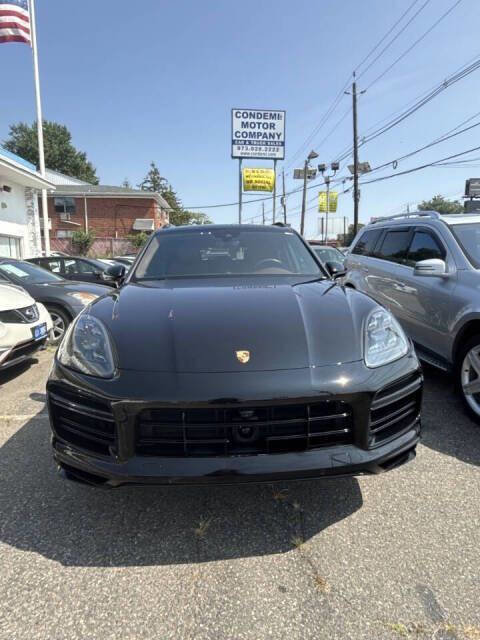 Used 2019 Porsche Cayenne Turbo w/ Sportdesign Package
