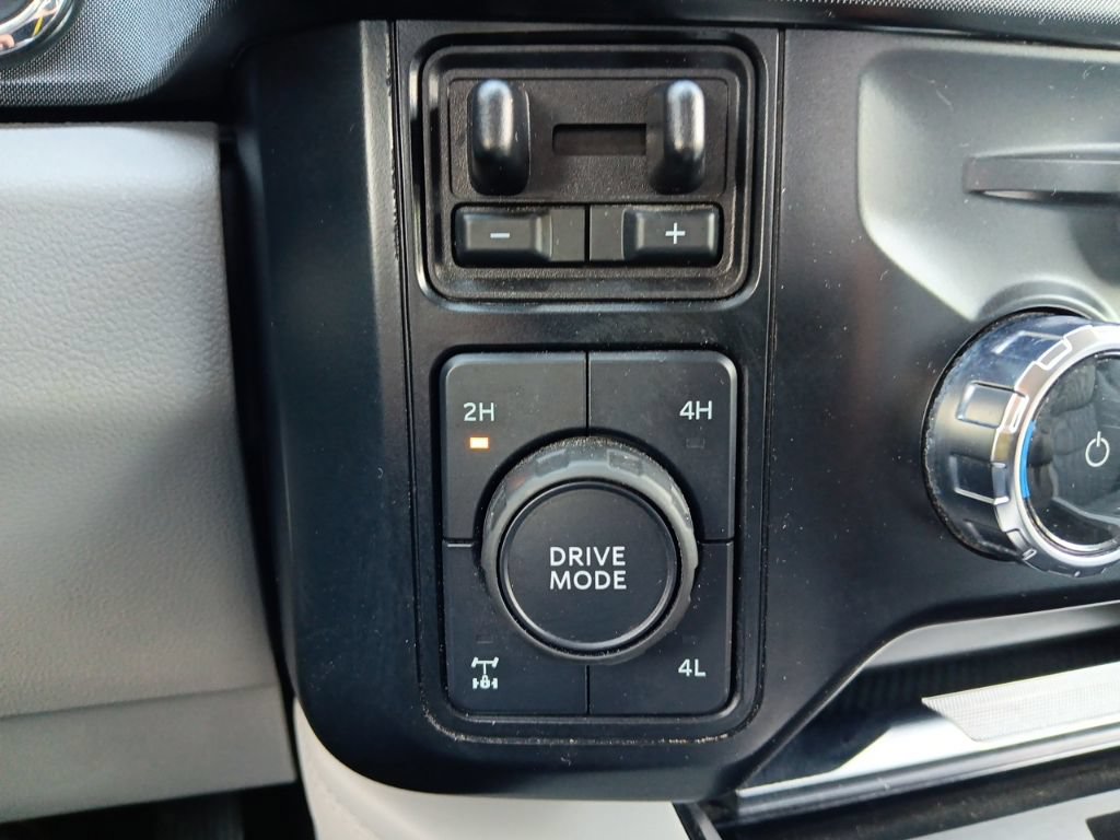 Used 2023 Ford F250 Limited w/ FX4 Off-Road Package AWD/4WD image 22
